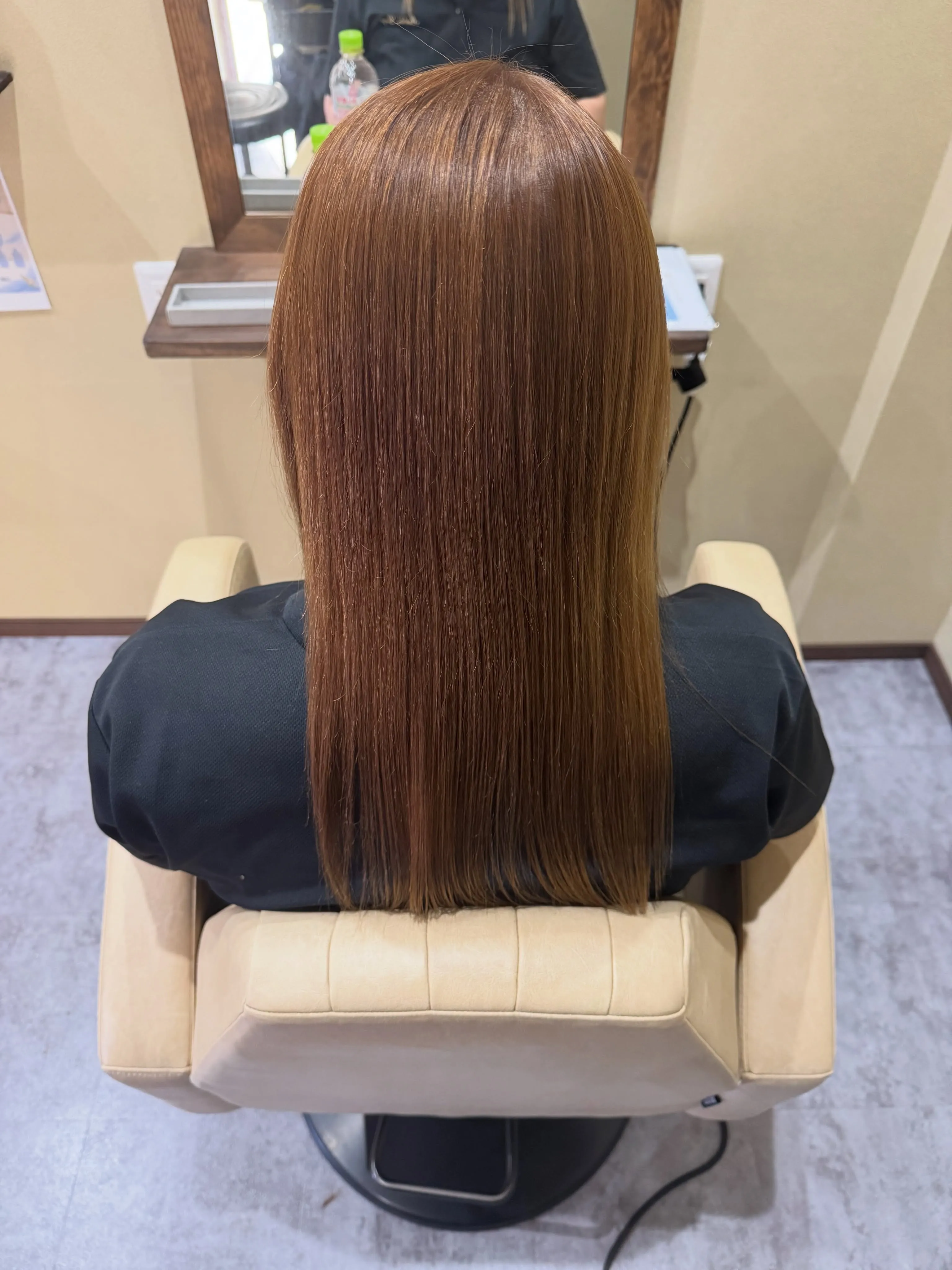 ブリーチ履歴があっても、自然な艶髪へ。